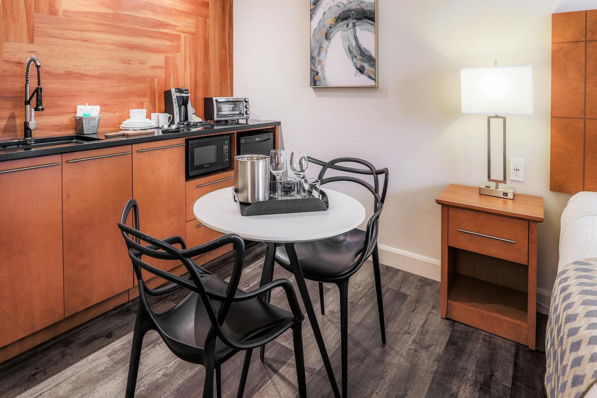 Hôtel&cie Sainte Anne-des-Chênes Extérieur photo